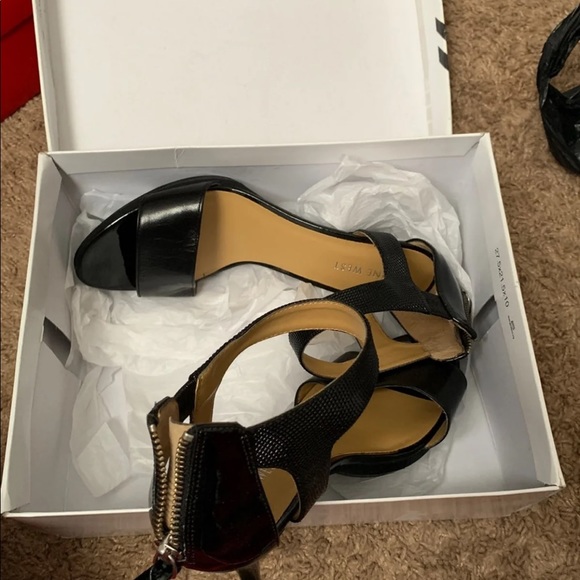 Shoes - Picture 4 of 5